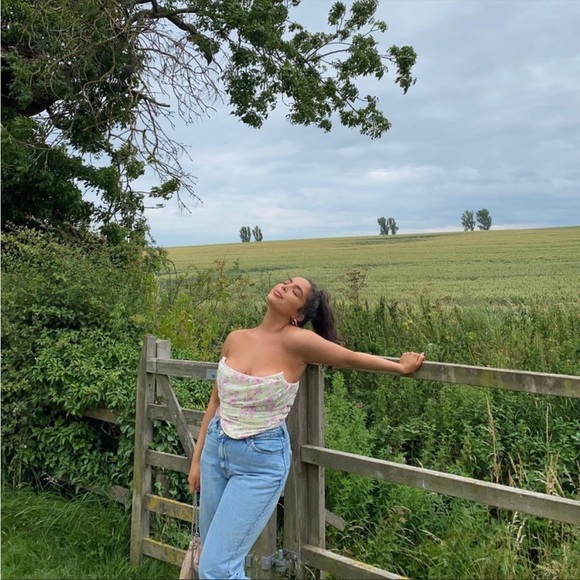 House of CB ‘Vivienne’ Lemon Floral Corset NWOT - Picture 8 of 15